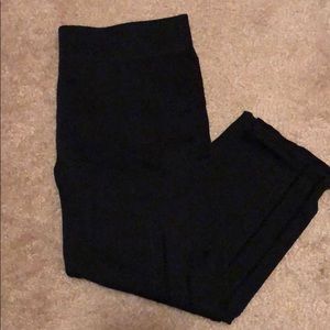 Fabletics black leggings capri L